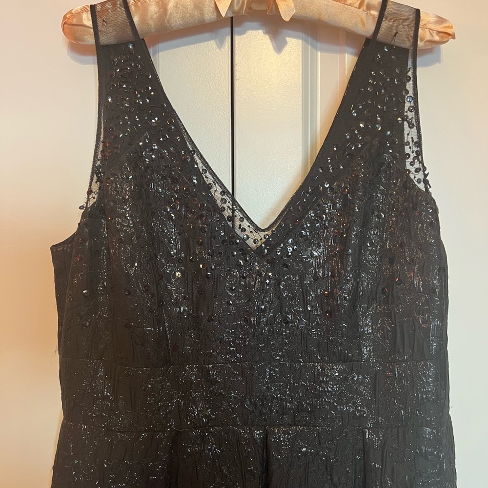 Adrianna Papel sequined Floor length gown size 14 - Picture 4 of 9
